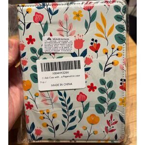 Cobak Kindle Paperweight Case - floral design